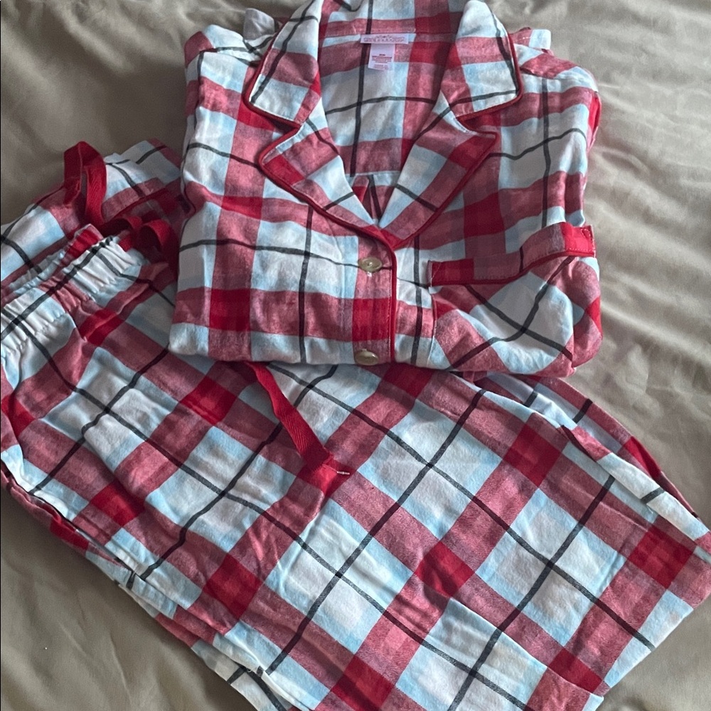 Wondershop Red and White Plaid Womans XS Pajamas